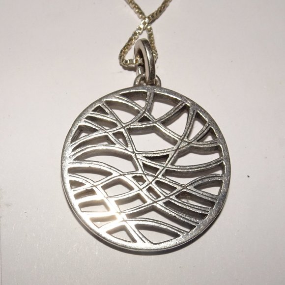 925 SS EP Round Abstract Pendant Necklace - Picture 4 of 6